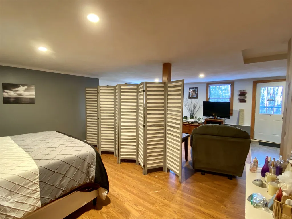 152 Juniper Ridge Henniker NH 03242