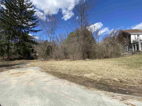 50 Robinson Lane Pelham NH 03076