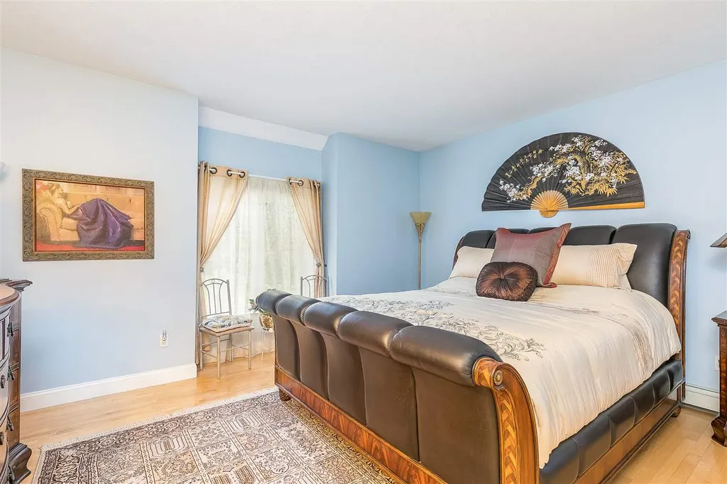11 Connemara Drive Chichester NH 03258