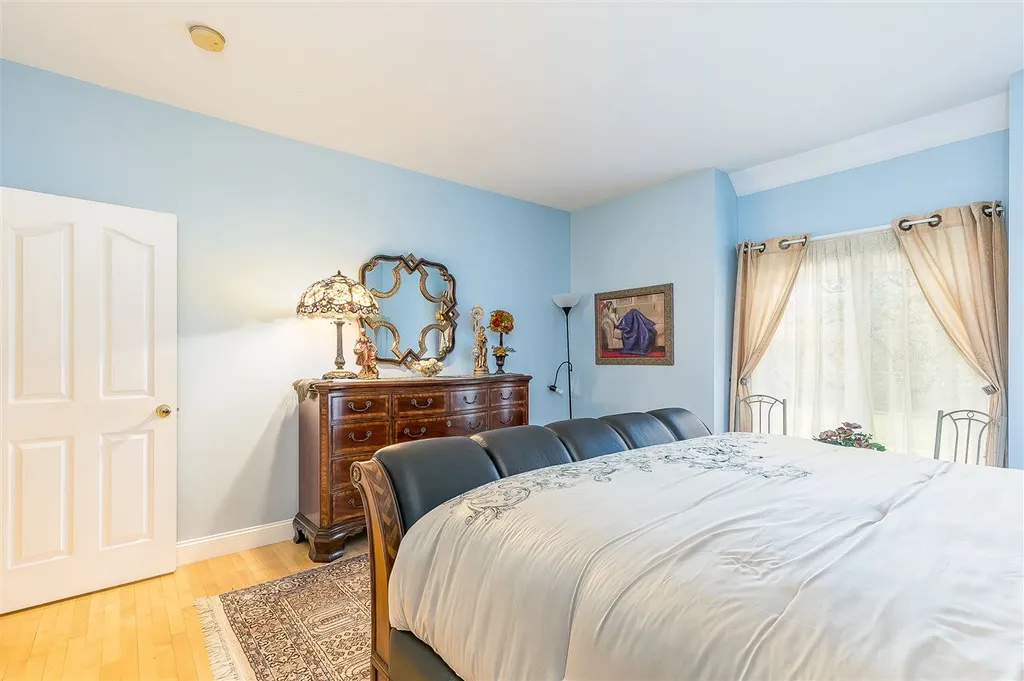11 Connemara Drive Chichester NH 03258