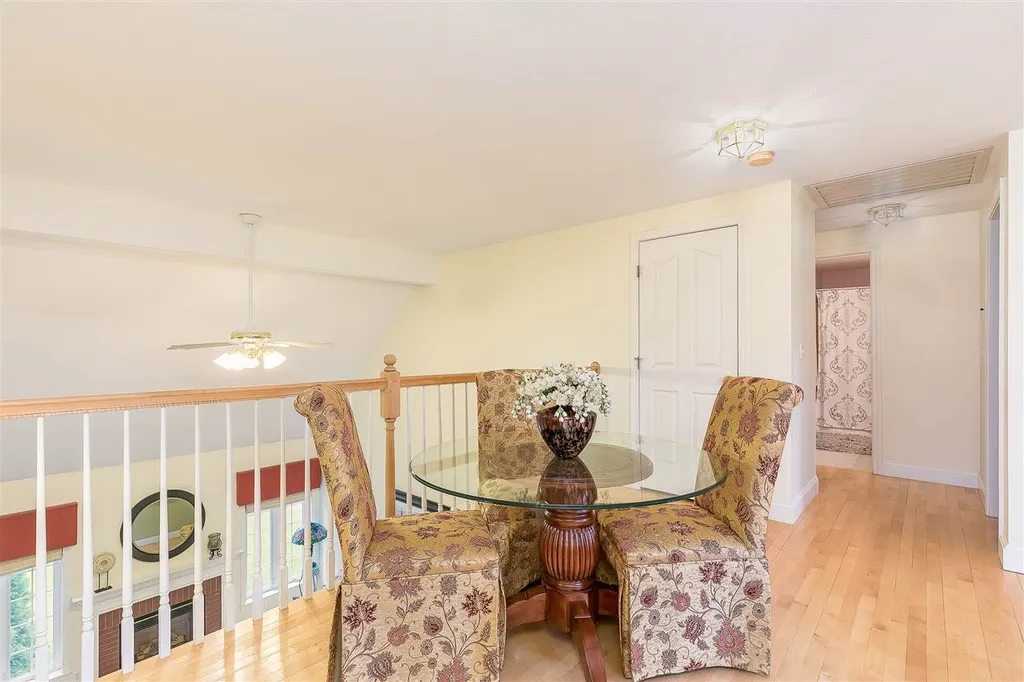 11 Connemara Drive Chichester NH 03258