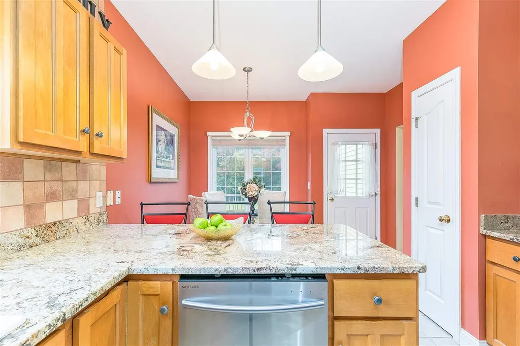 11 Connemara Drive Chichester NH 03258