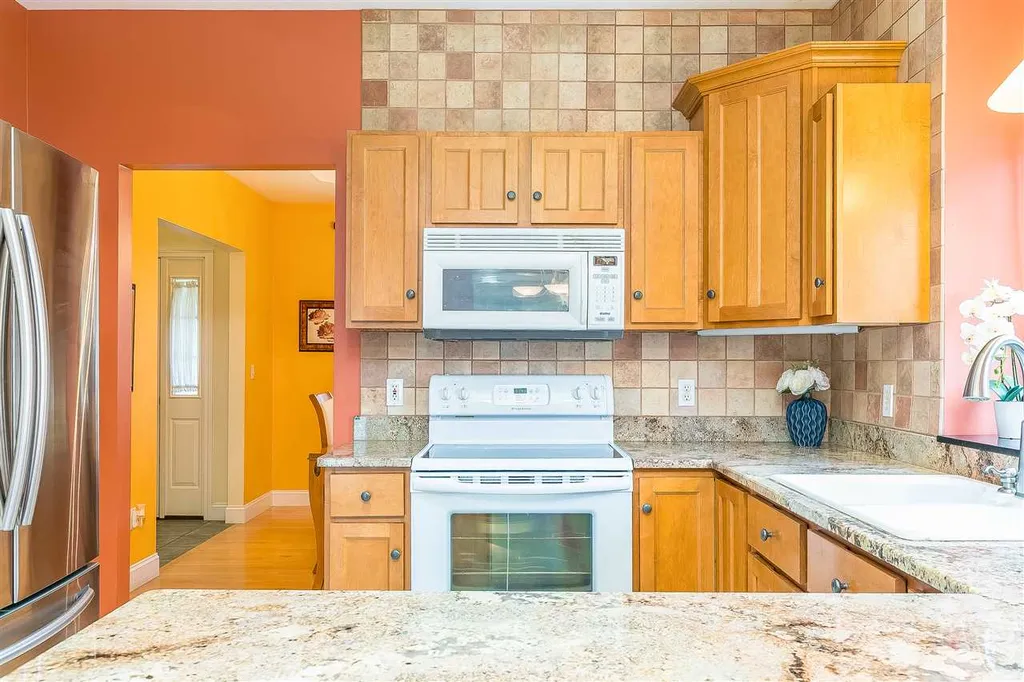 11 Connemara Drive Chichester NH 03258