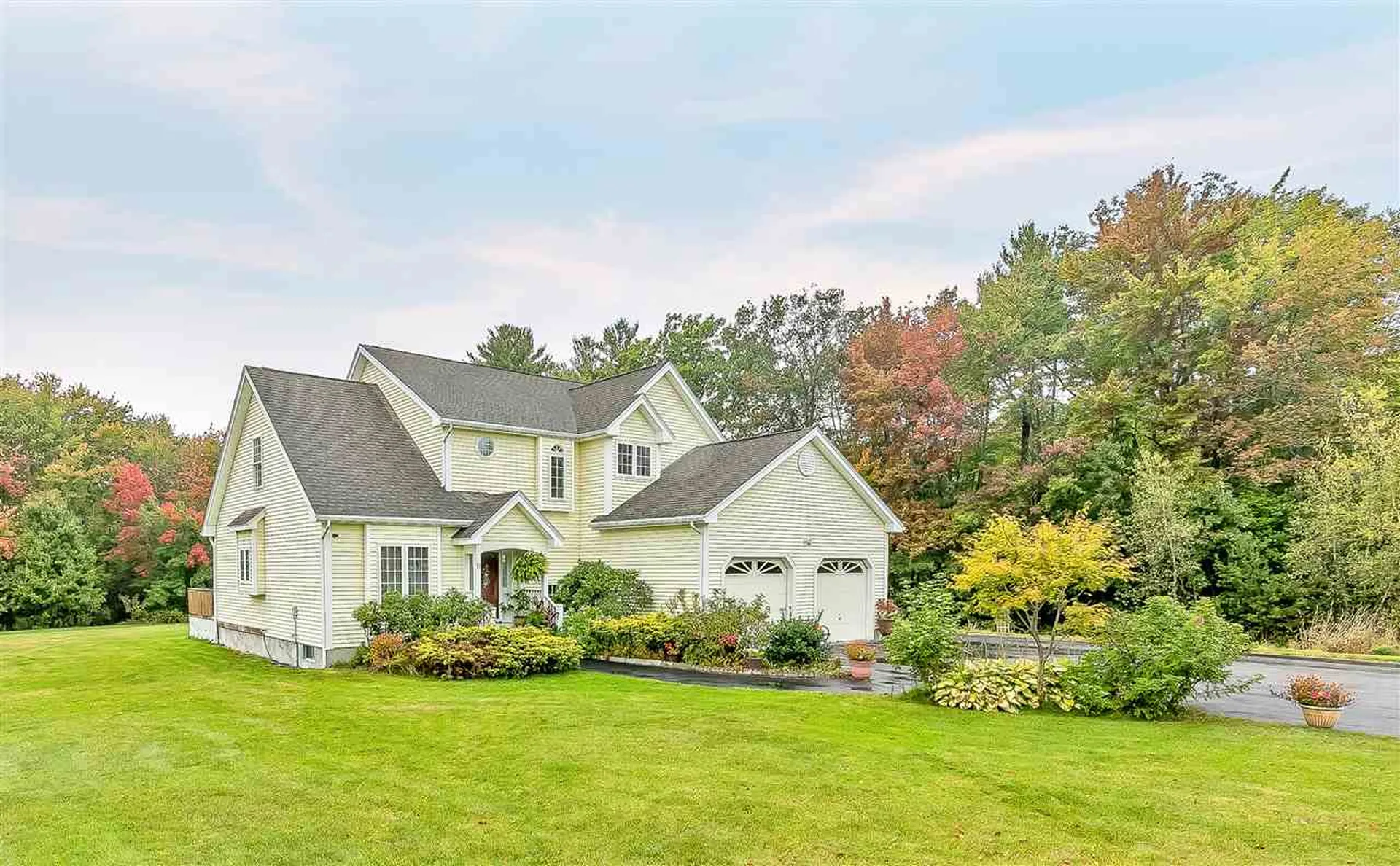 11 Connemara Drive Chichester NH 03258