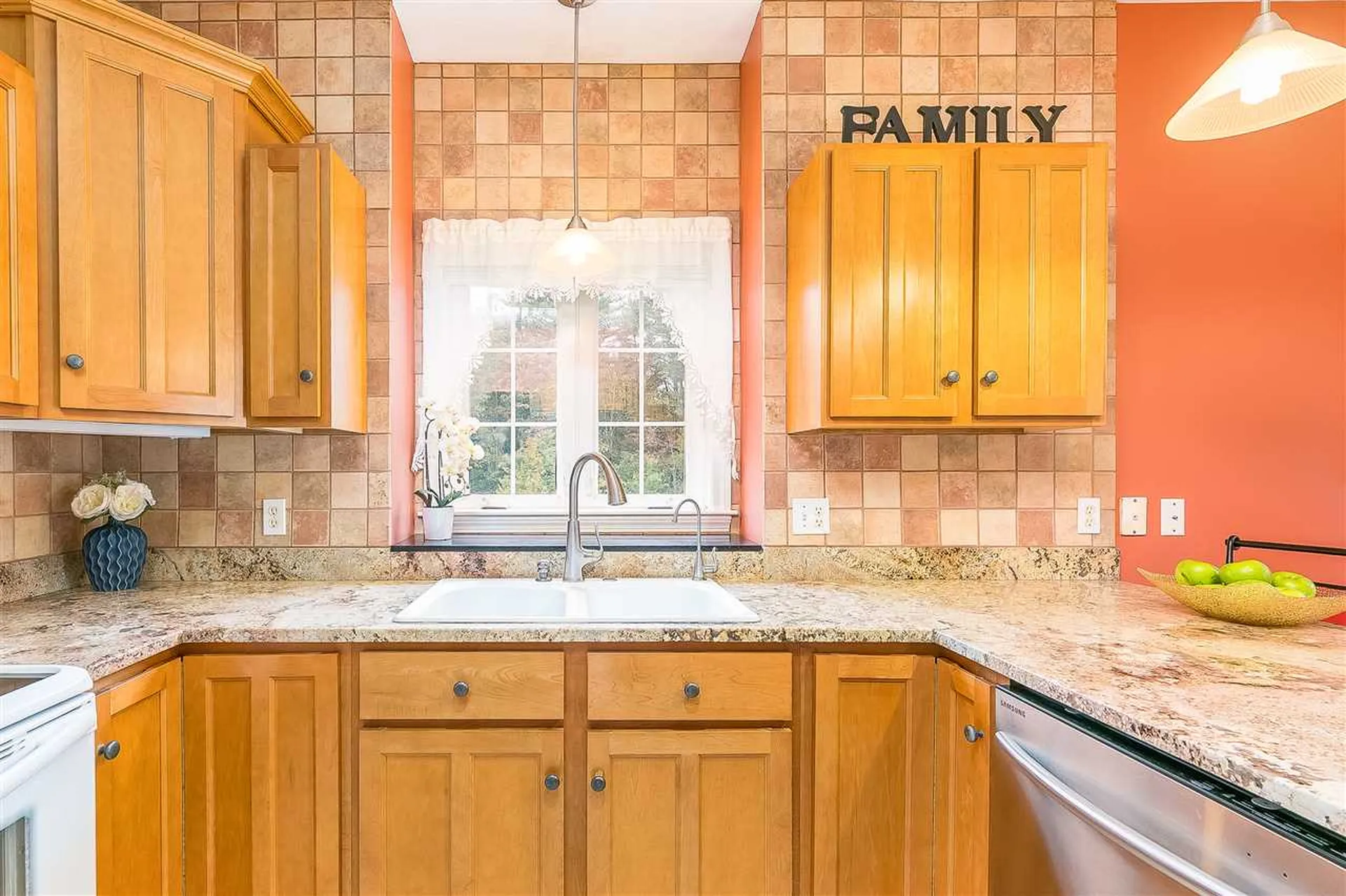11 Connemara Drive Chichester NH 03258