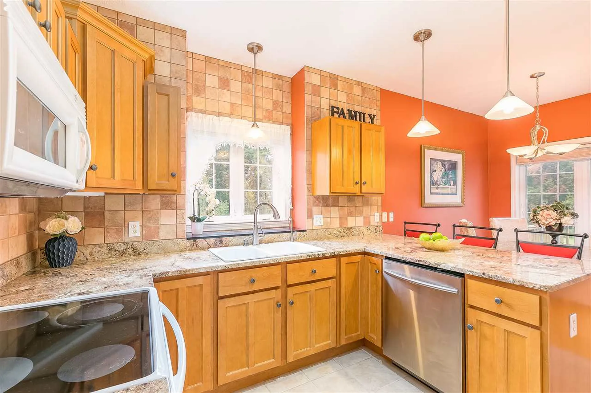11 Connemara Drive Chichester NH 03258