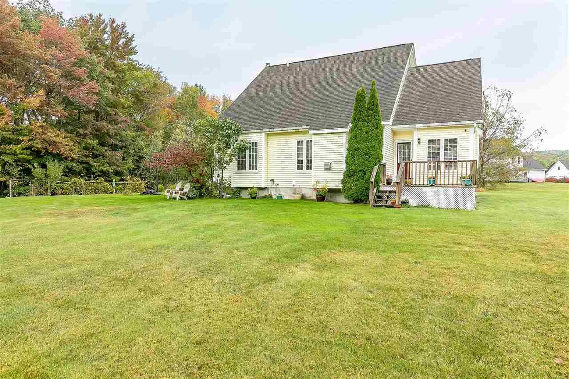 11 Connemara Drive Chichester NH 03258
