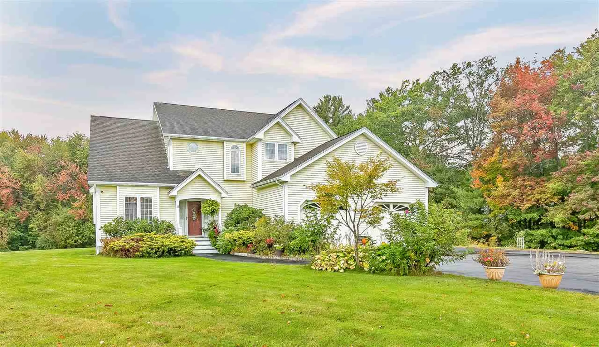 11 Connemara Drive Chichester NH 03258
