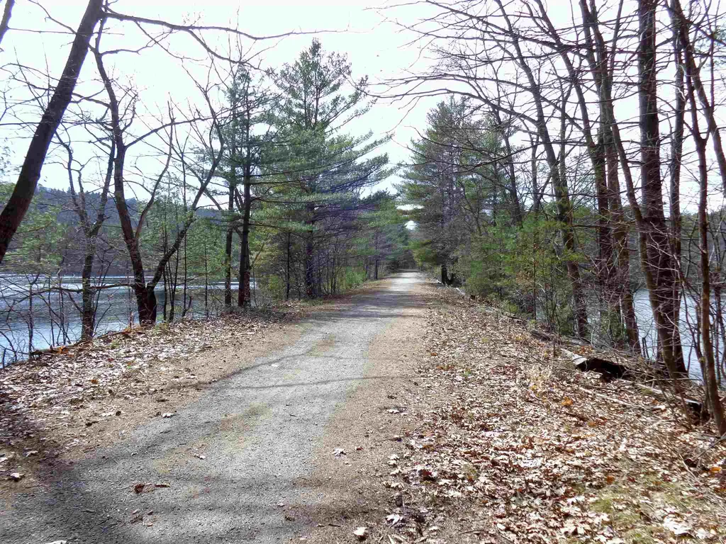 21 Horseshoe Pond Road Andover NH 03216