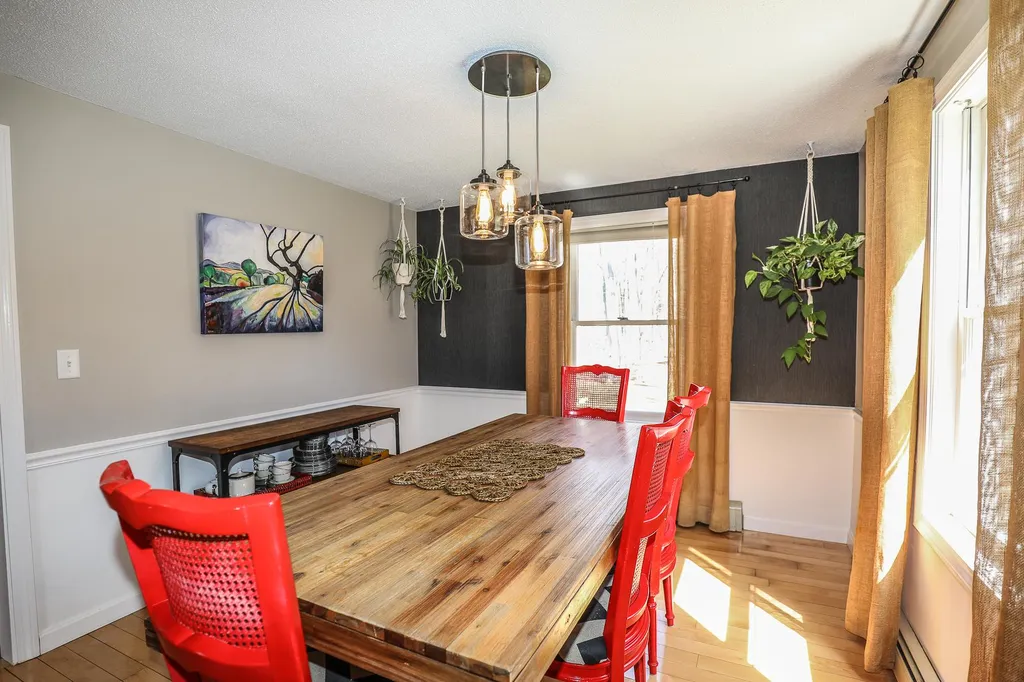 9 Poplar Circle Londonderry NH 03053