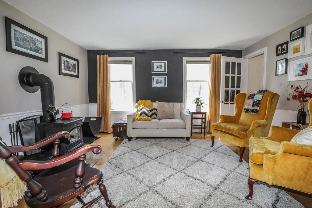 9 Poplar Circle Londonderry NH 03053