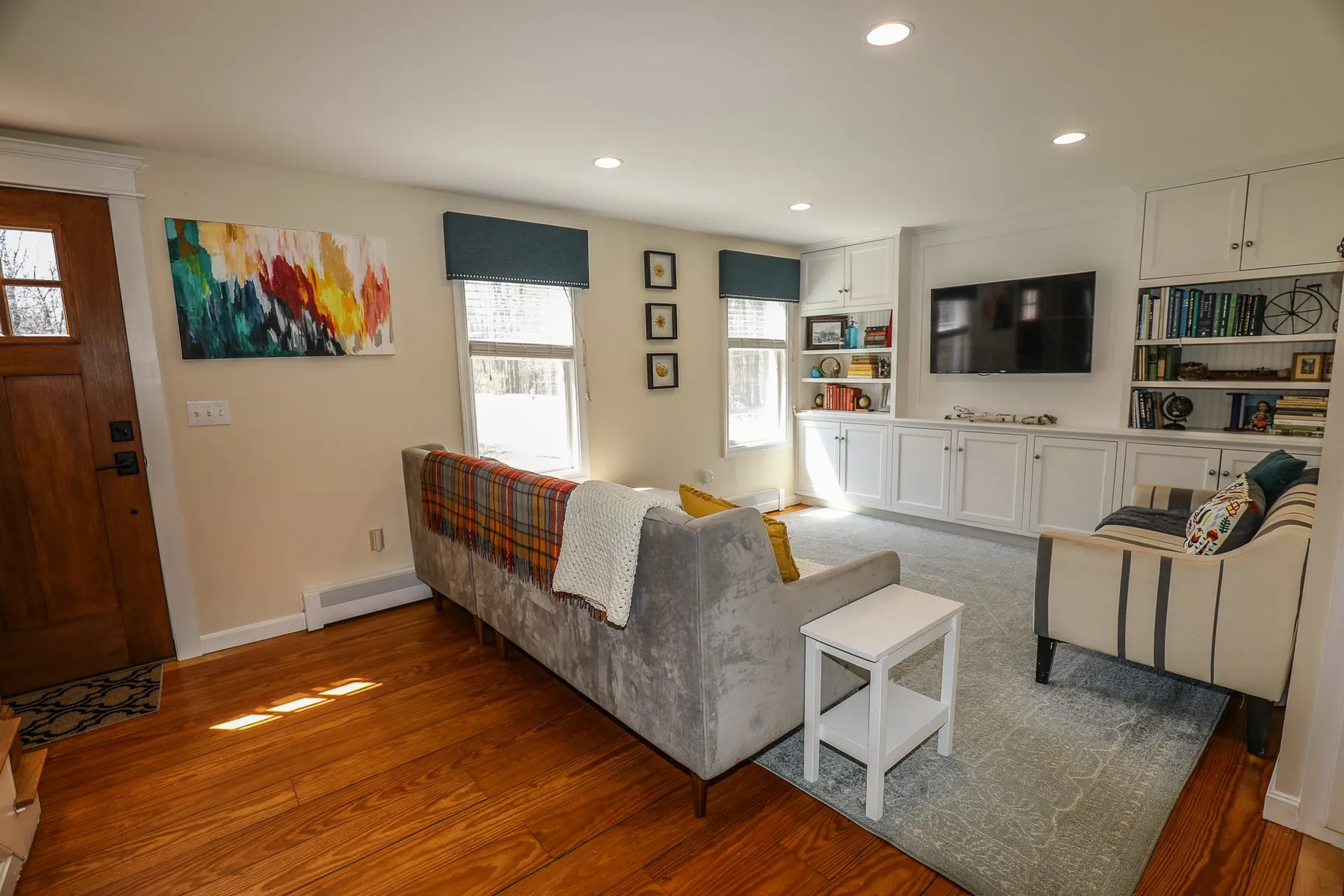 9 Poplar Circle Londonderry NH 03053