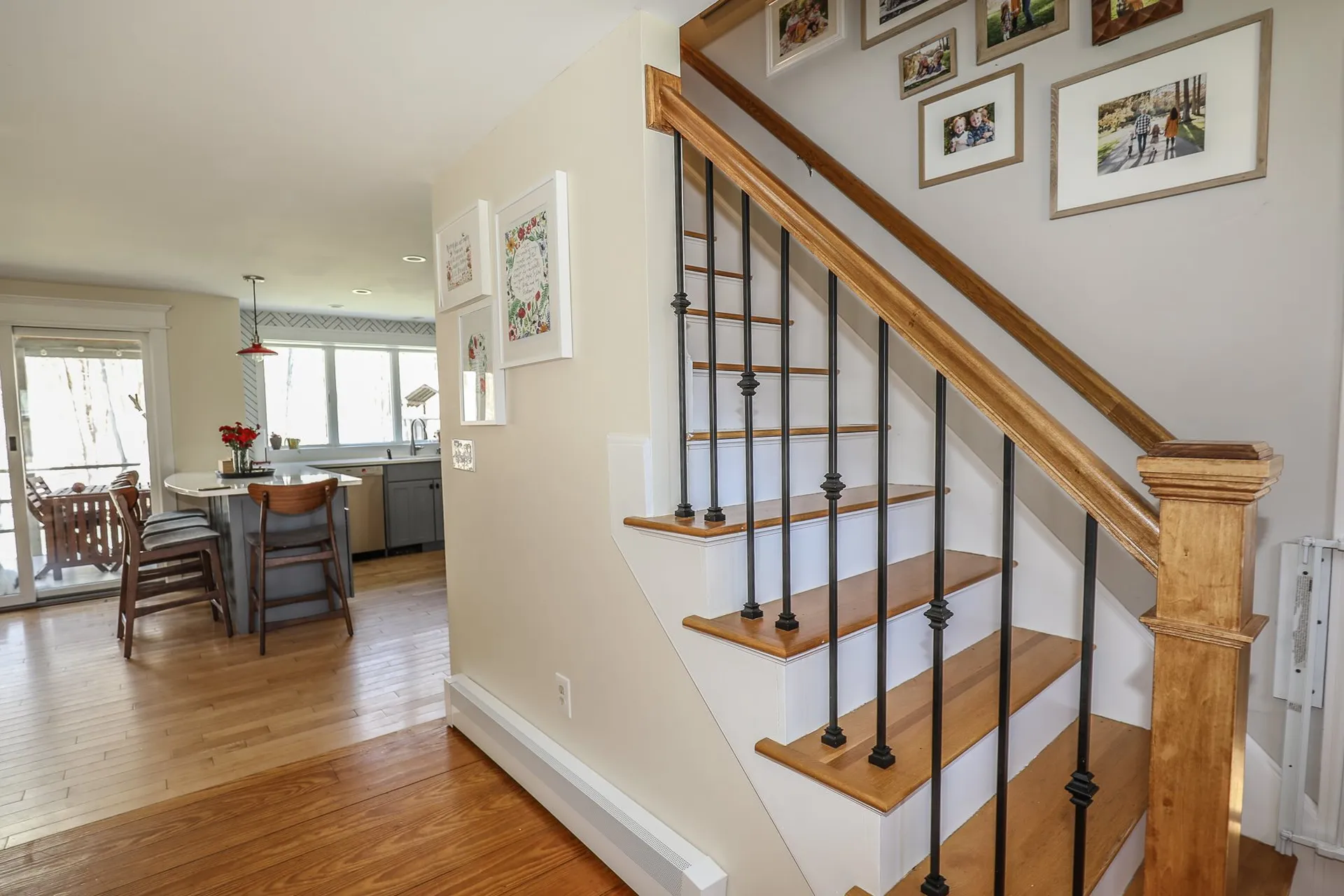 9 Poplar Circle Londonderry NH 03053