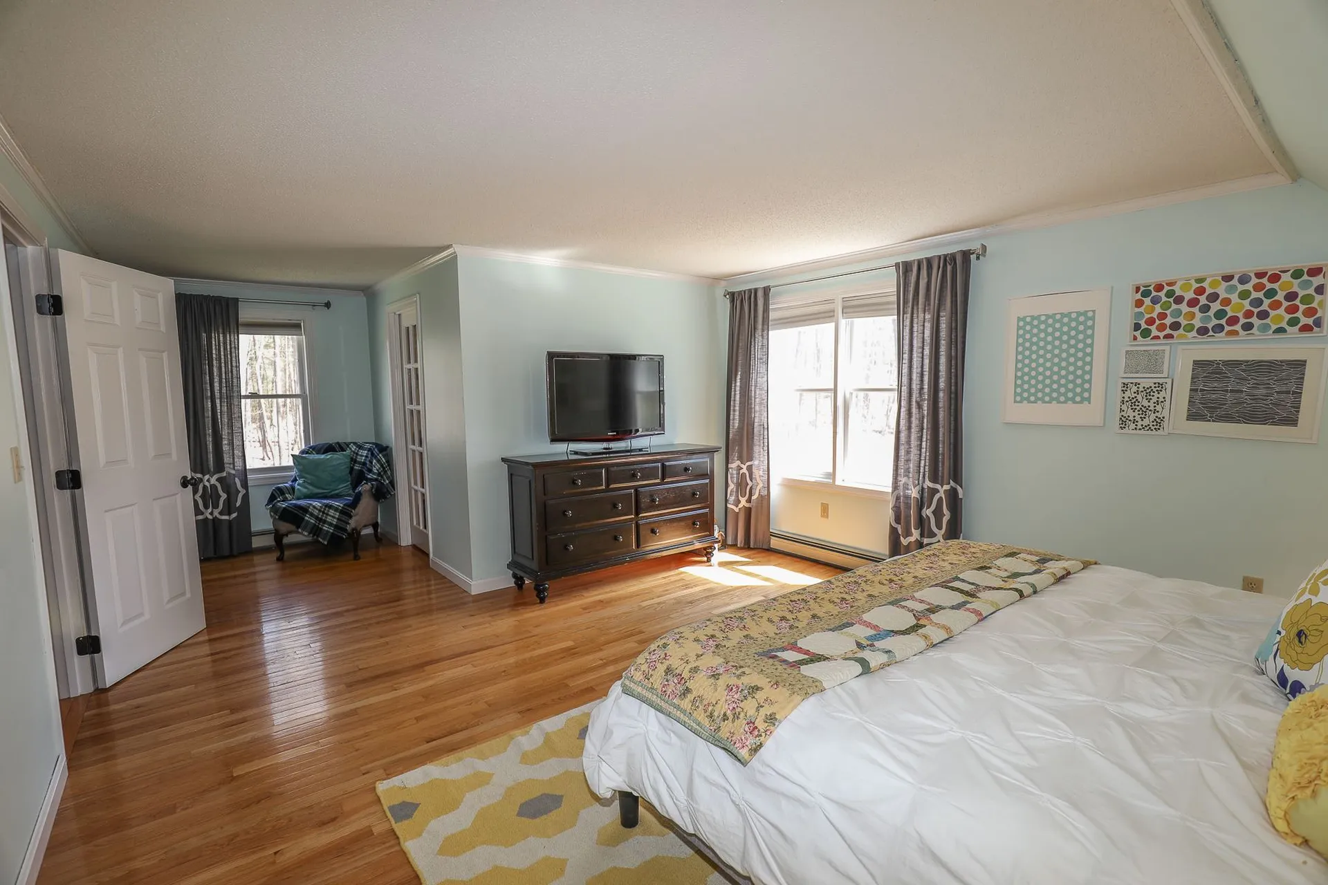9 Poplar Circle Londonderry NH 03053