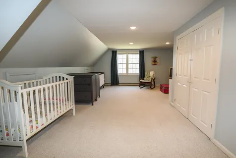 9 Poplar Circle Londonderry NH 03053