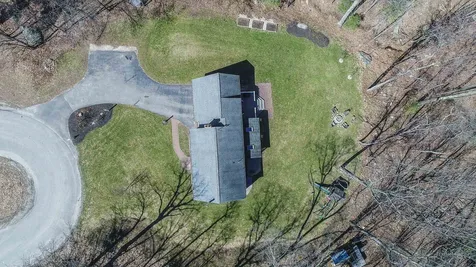9 Poplar Circle Londonderry NH 03053