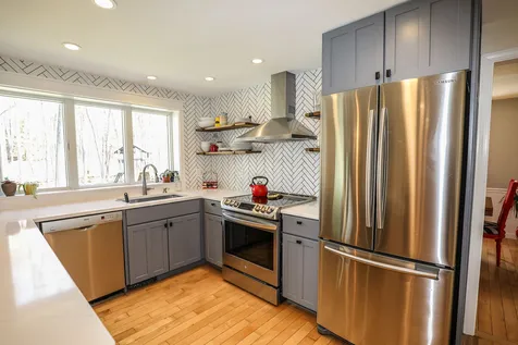 9 Poplar Circle Londonderry NH 03053
