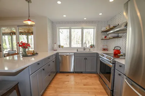 9 Poplar Circle Londonderry NH 03053