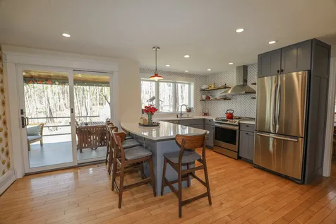 9 Poplar Circle Londonderry NH 03053
