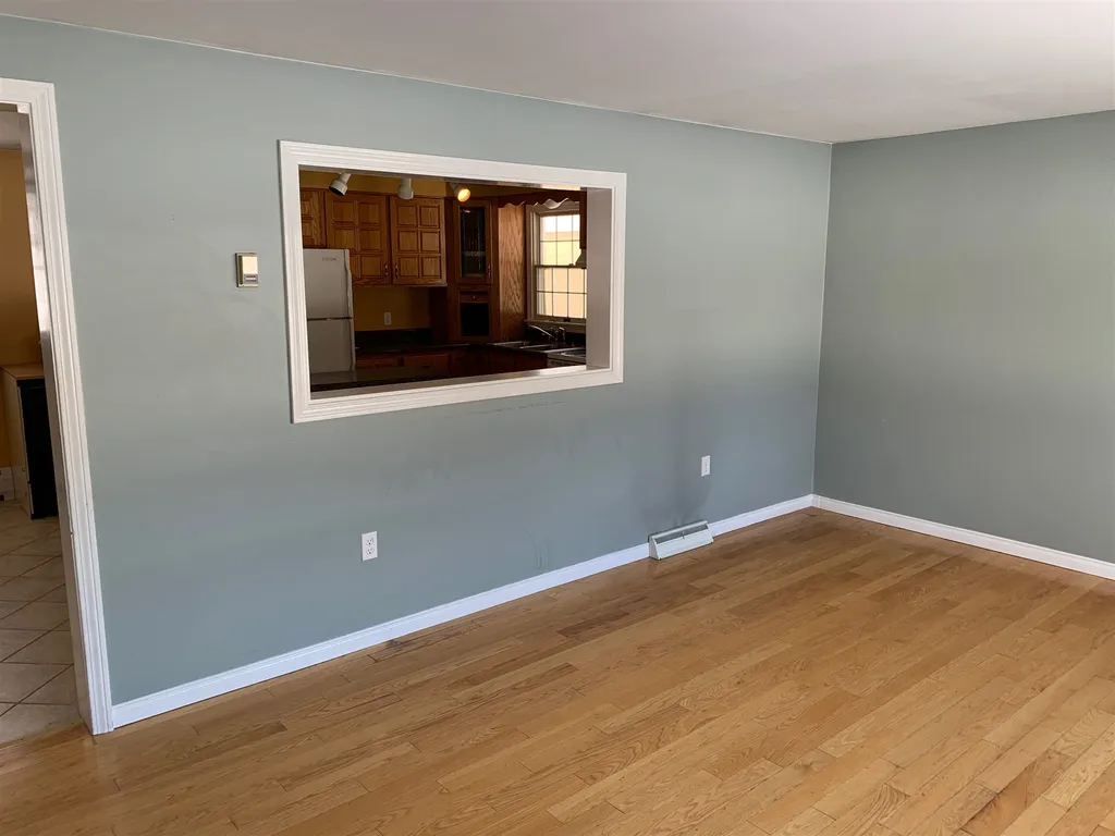 27 Nathan Street Canaan VT 05903