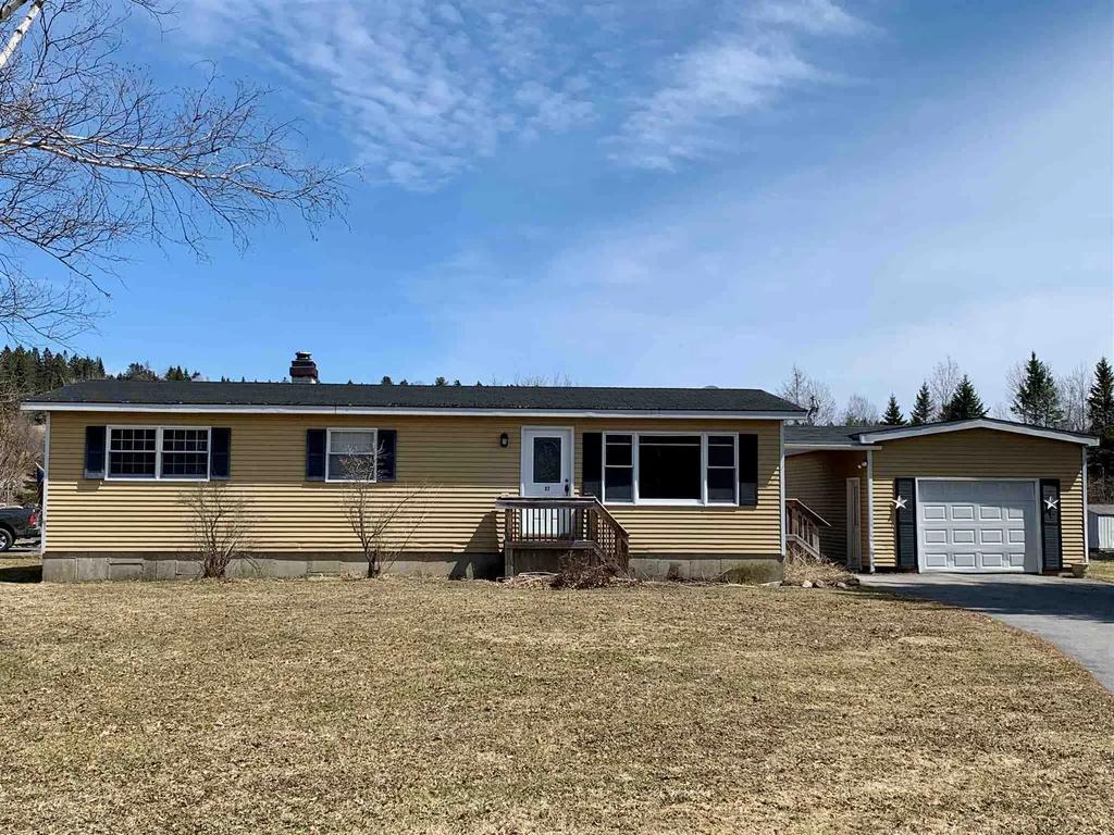 27 Nathan Street Canaan VT 05903