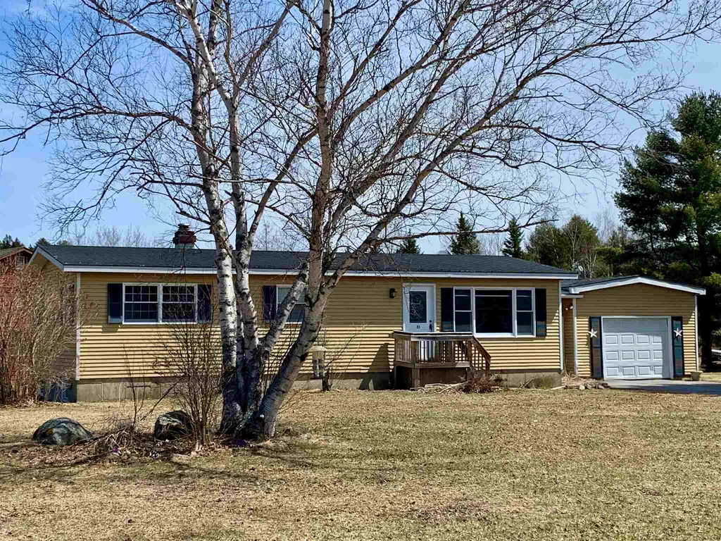 27 Nathan Street Canaan VT 05903