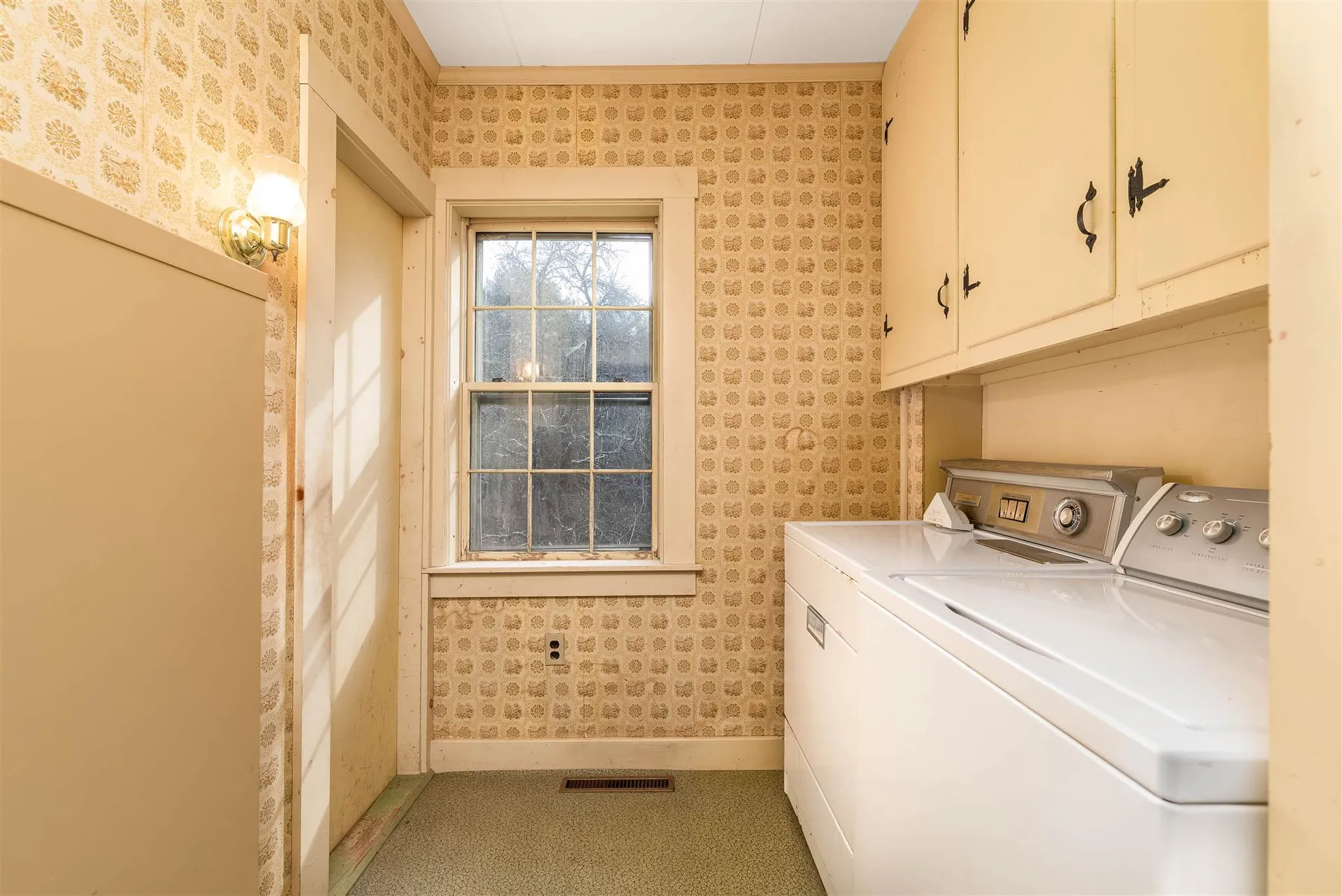 435 School Street Tilton NH 03276