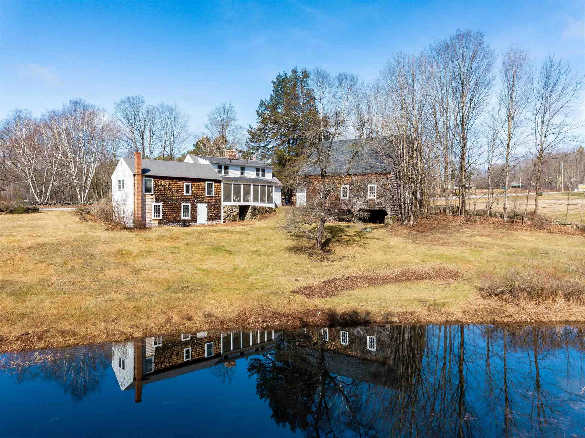 435 School Street Tilton NH 03276