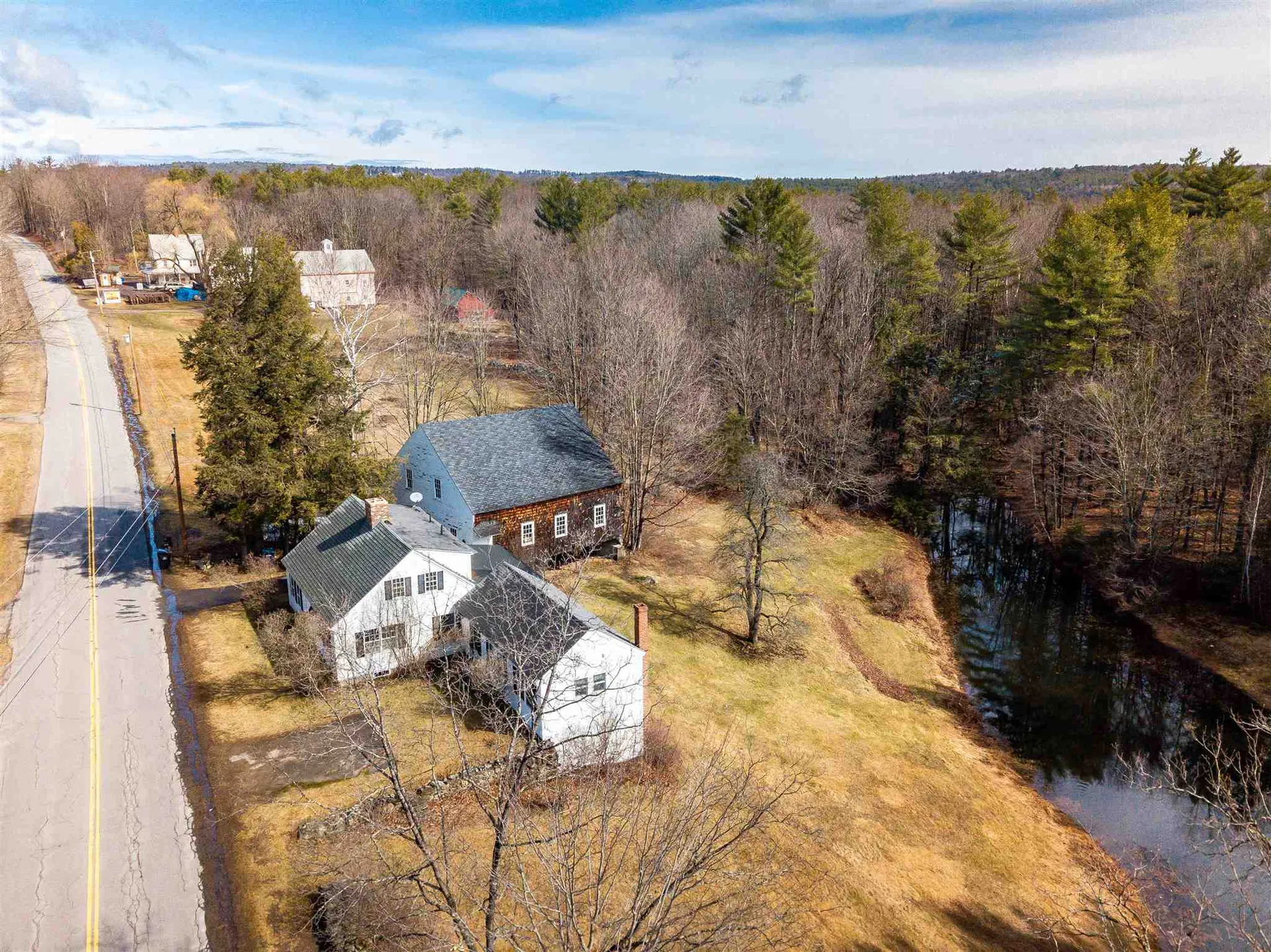 435 School Street Tilton NH 03276
