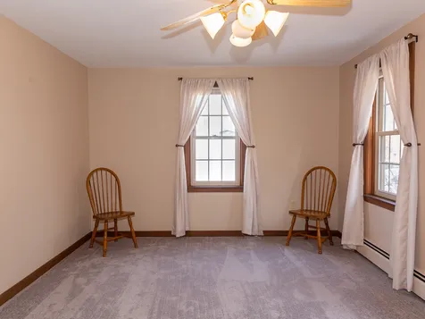 94 Elm Street Epping NH 03042