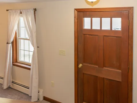 94 Elm Street Epping NH 03042