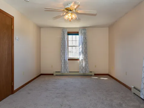 94 Elm Street Epping NH 03042