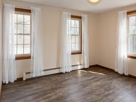 94 Elm Street Epping NH 03042
