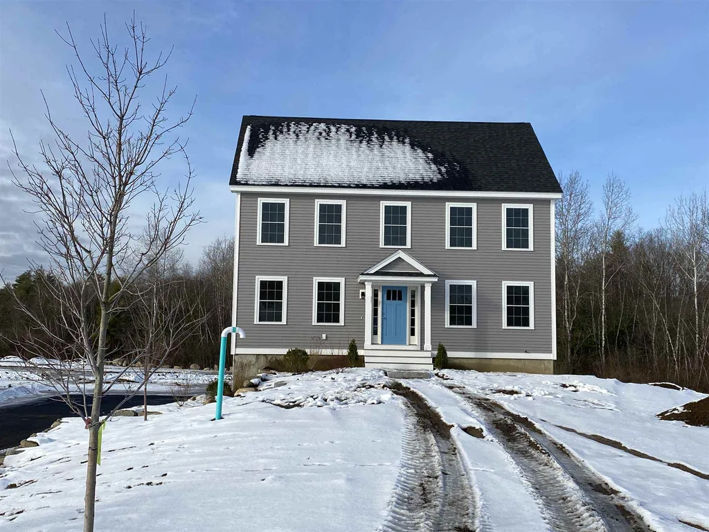 32 Daniels Drive Lee NH 03861