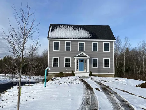 32 Daniels Drive Lee NH 03861