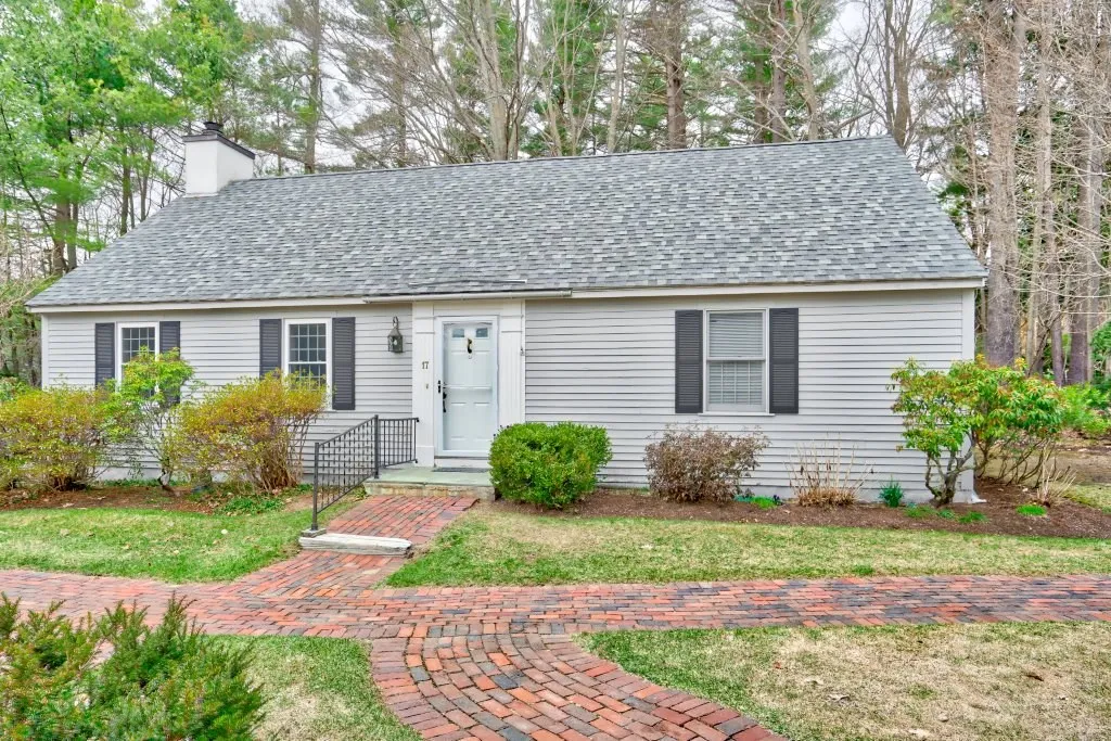 17 Governors Square Peterborough, NH Real Estate Property MLS 4800706