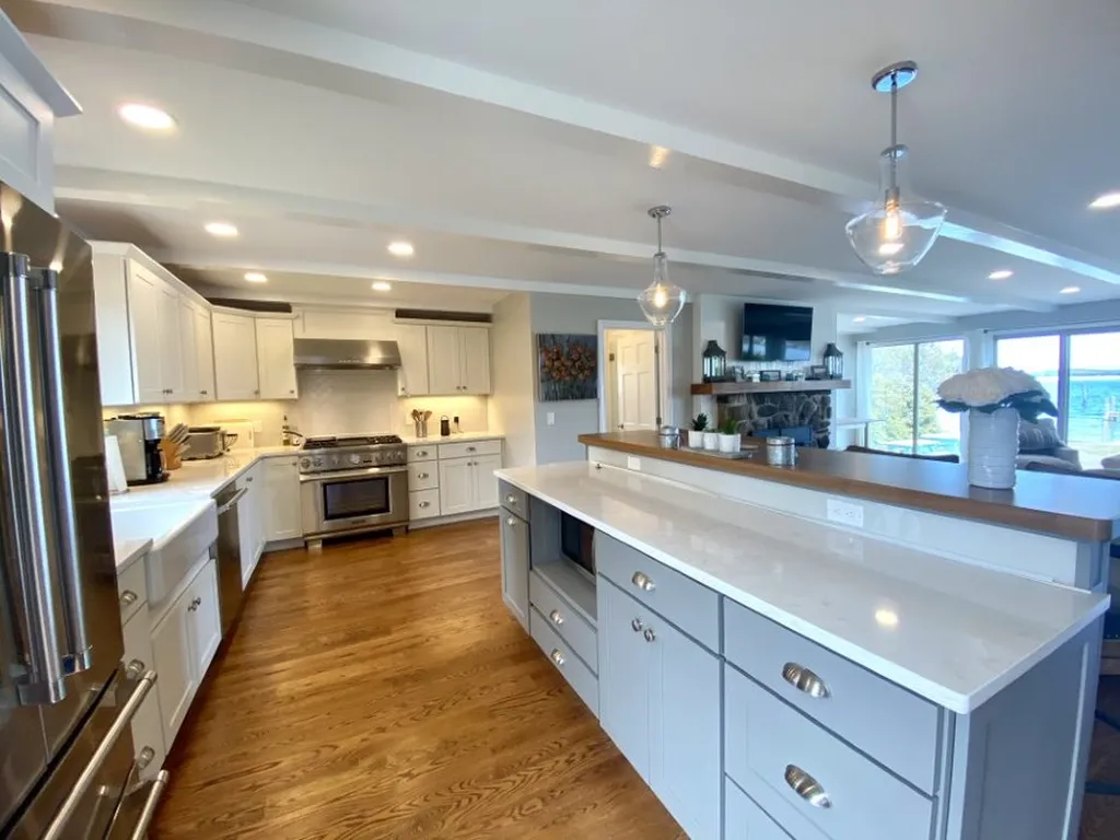 123 Weirs Road Gilford NH 03249