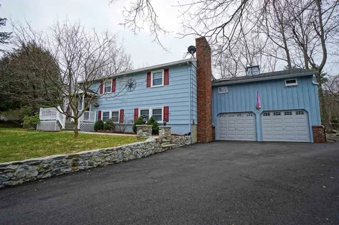 18 Gloria Road Salem NH 03079