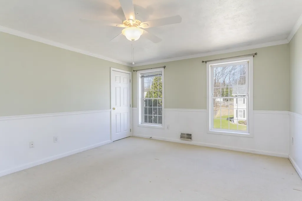 48 Independence Lane Manchester NH 03104
