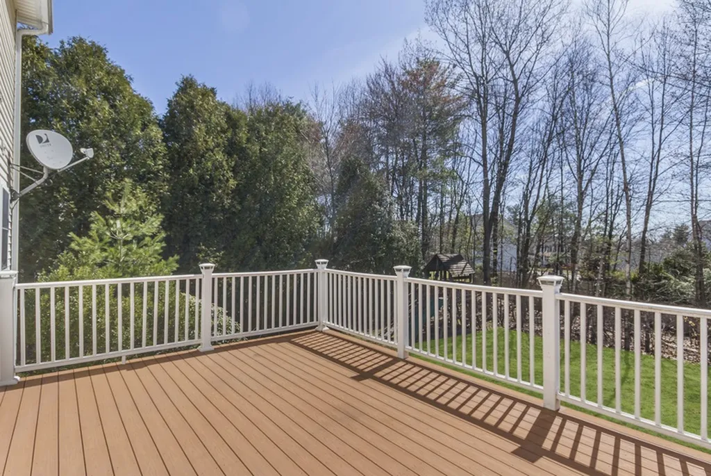 48 Independence Lane Manchester NH 03104