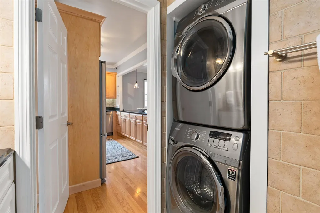 525 Maplewood Avenue Portsmouth NH 03801