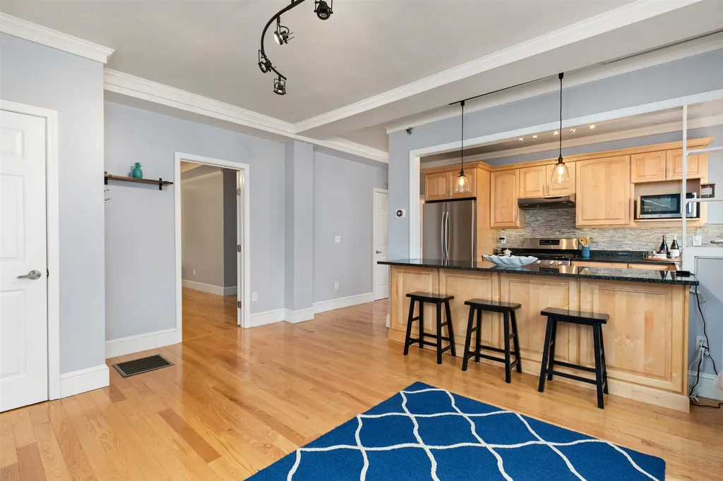 525 Maplewood Avenue Portsmouth NH 03801