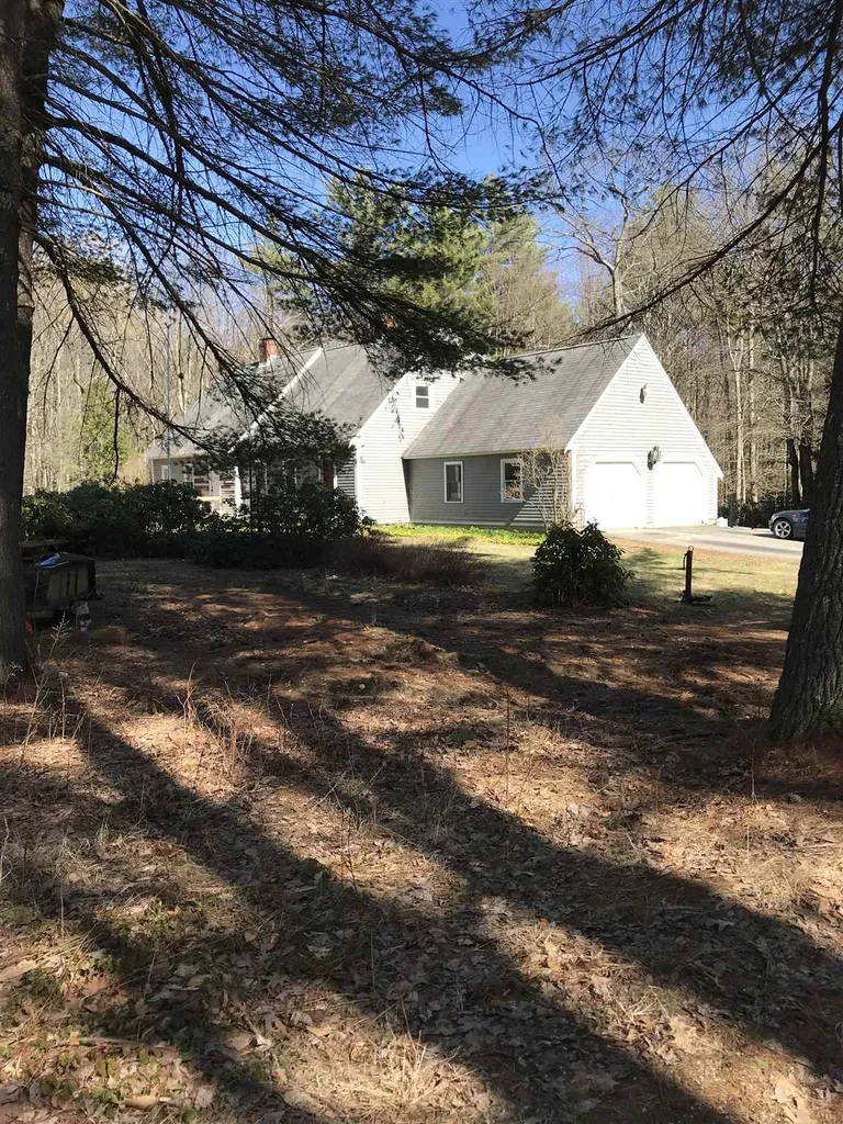 3 Highland Drive Chichester NH 03258