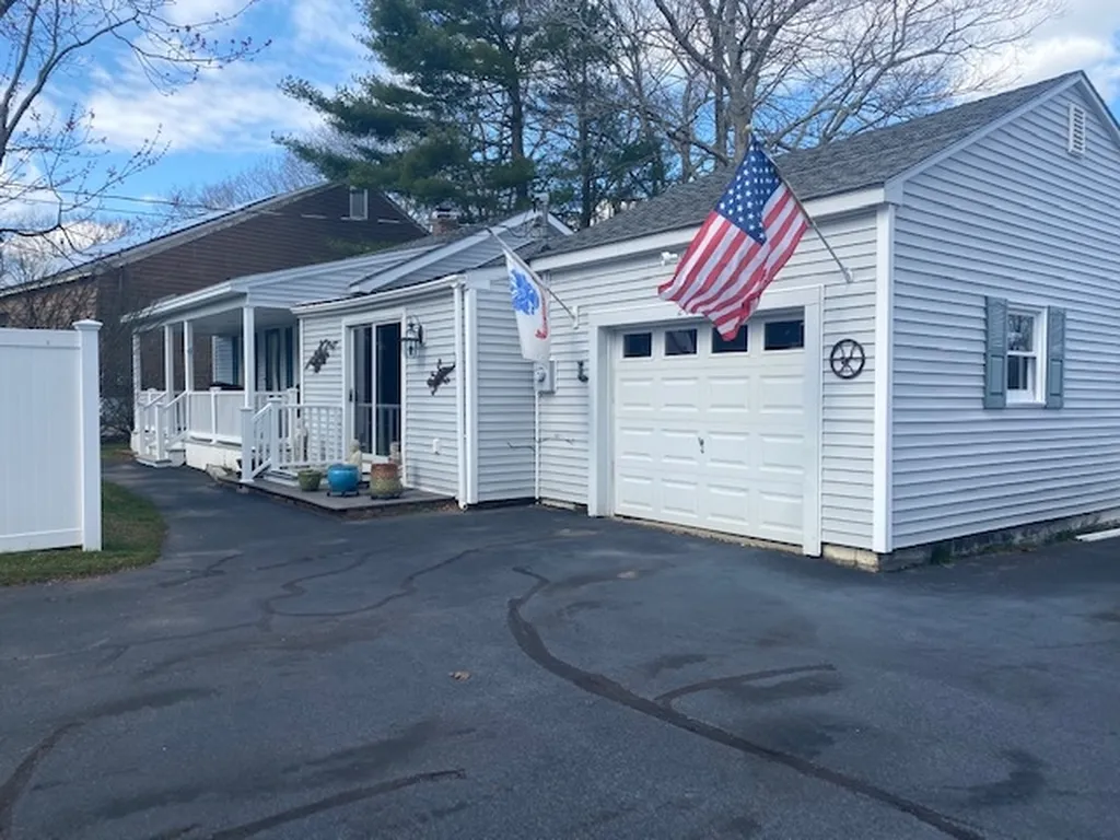 216 Newmarket Road Durham NH 03824