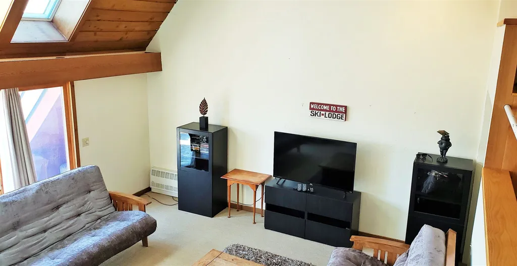 228 Top Of The Valley Road Fayston VT 05660