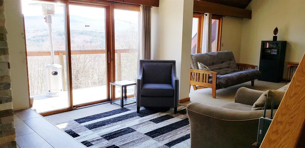 228 Top Of The Valley Road Fayston VT 05660