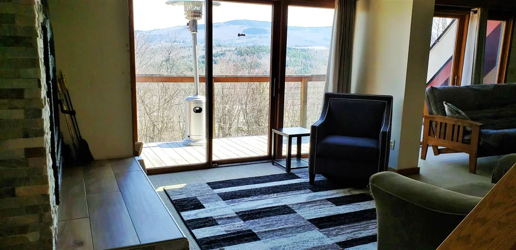 228 Top Of The Valley Road Fayston VT 05660