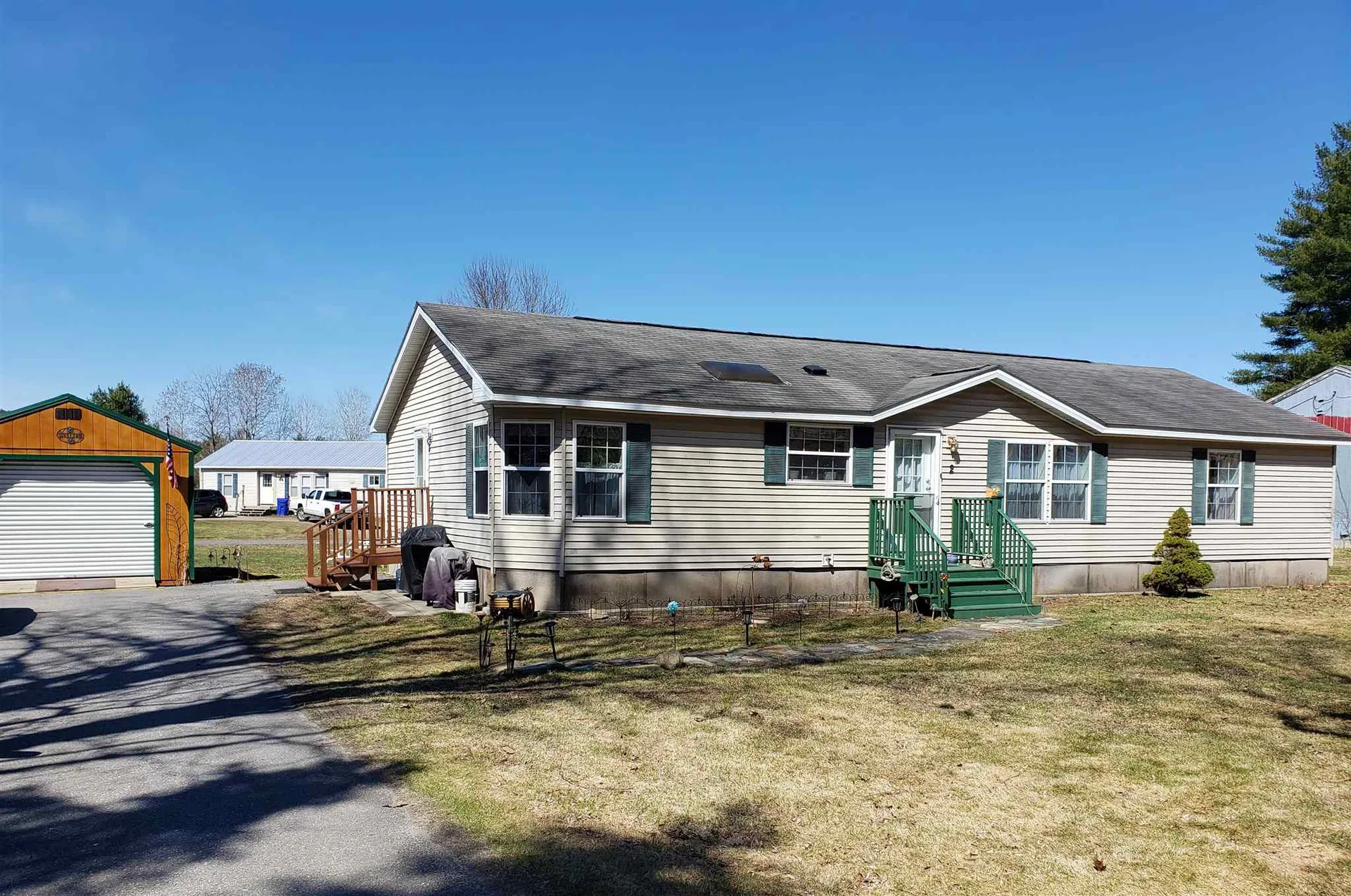 2 Stewart Avenue Claremont NH 03743