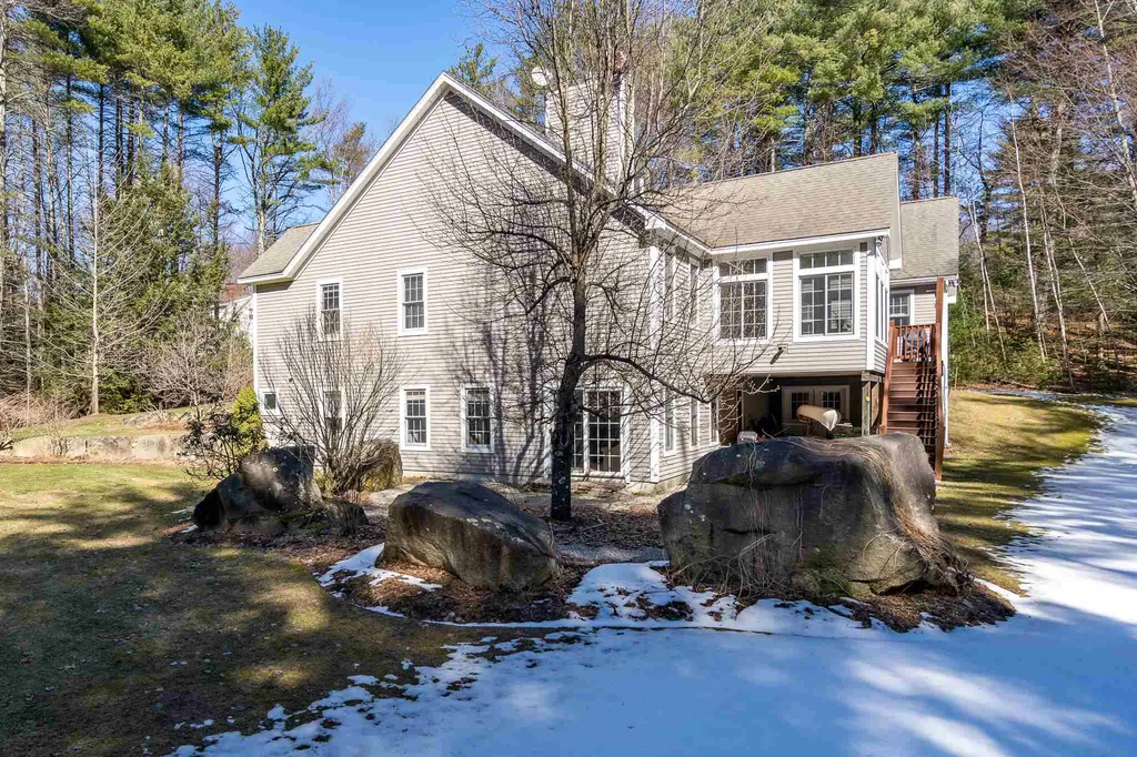 23 Old Milford Road Amherst NH 03031