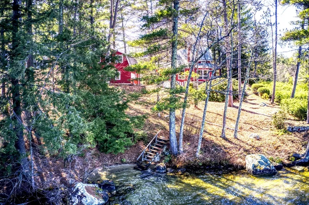 51 Keewaydin Drive Alton NH 03810